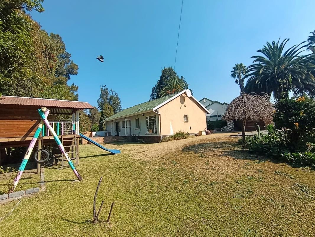 3 Bedroom House in Brackendowns