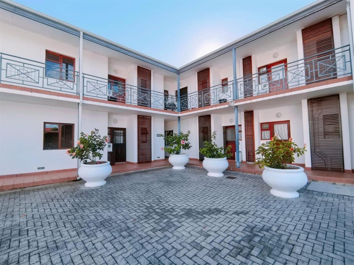 1 Bedroom Apartment in Hoekwil