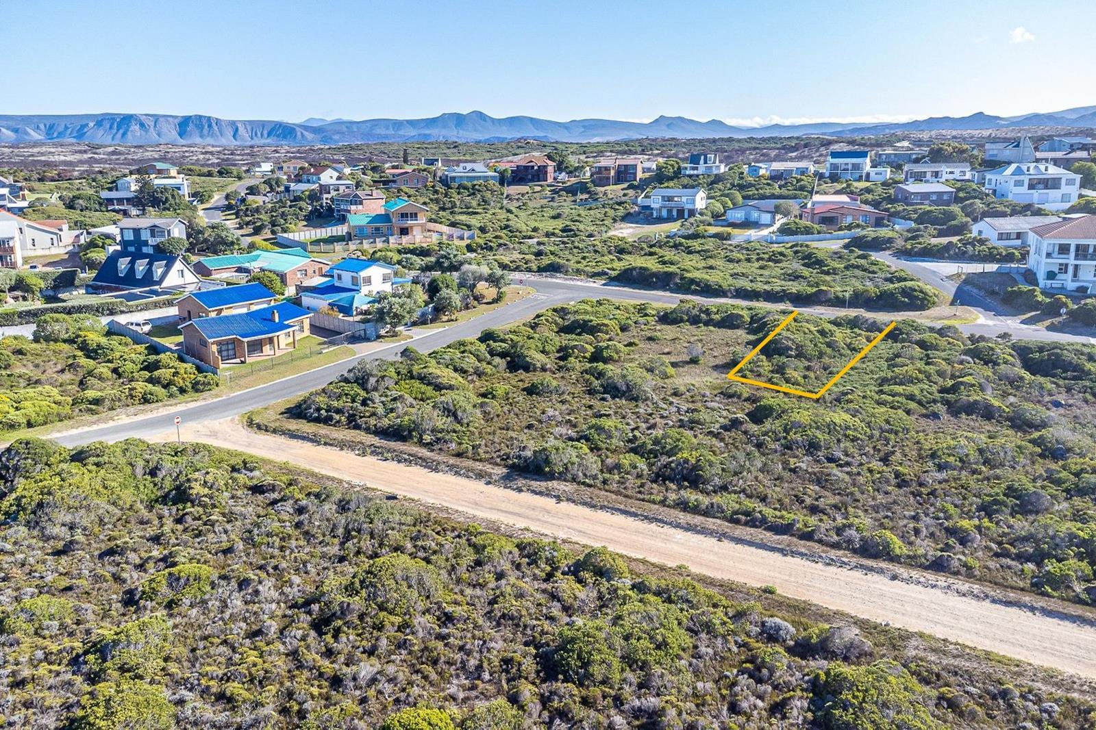 385 m² Land available in Pearly Beach