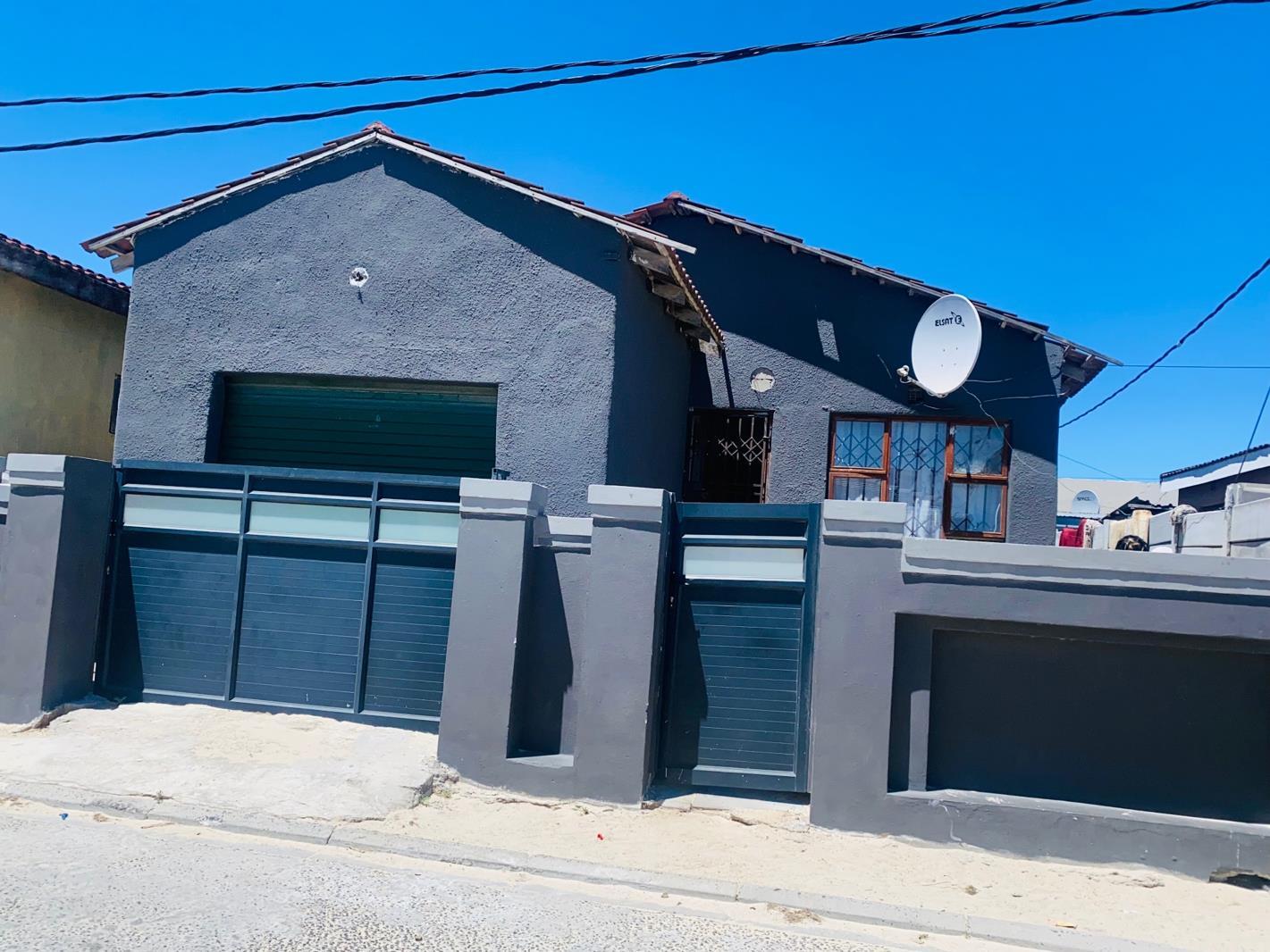 3 Bedroom House in Sabata Dalindyebo Square