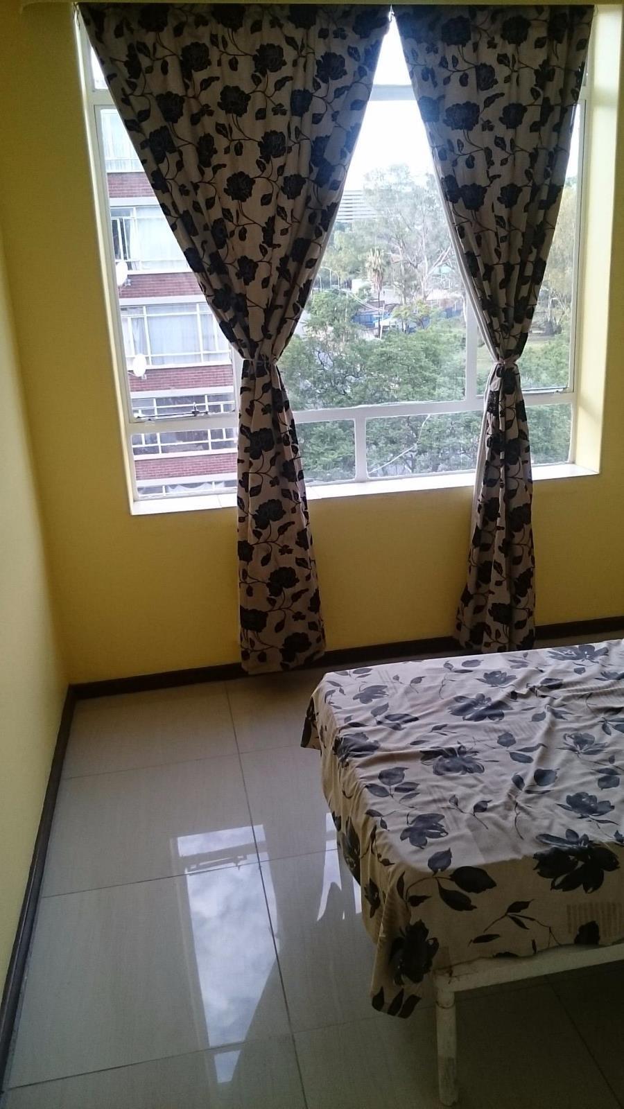 3 Bedroom Flat in Muckleneuk