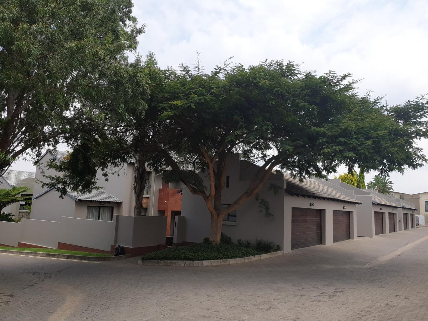 3 Bedroom Simplex in Fourways