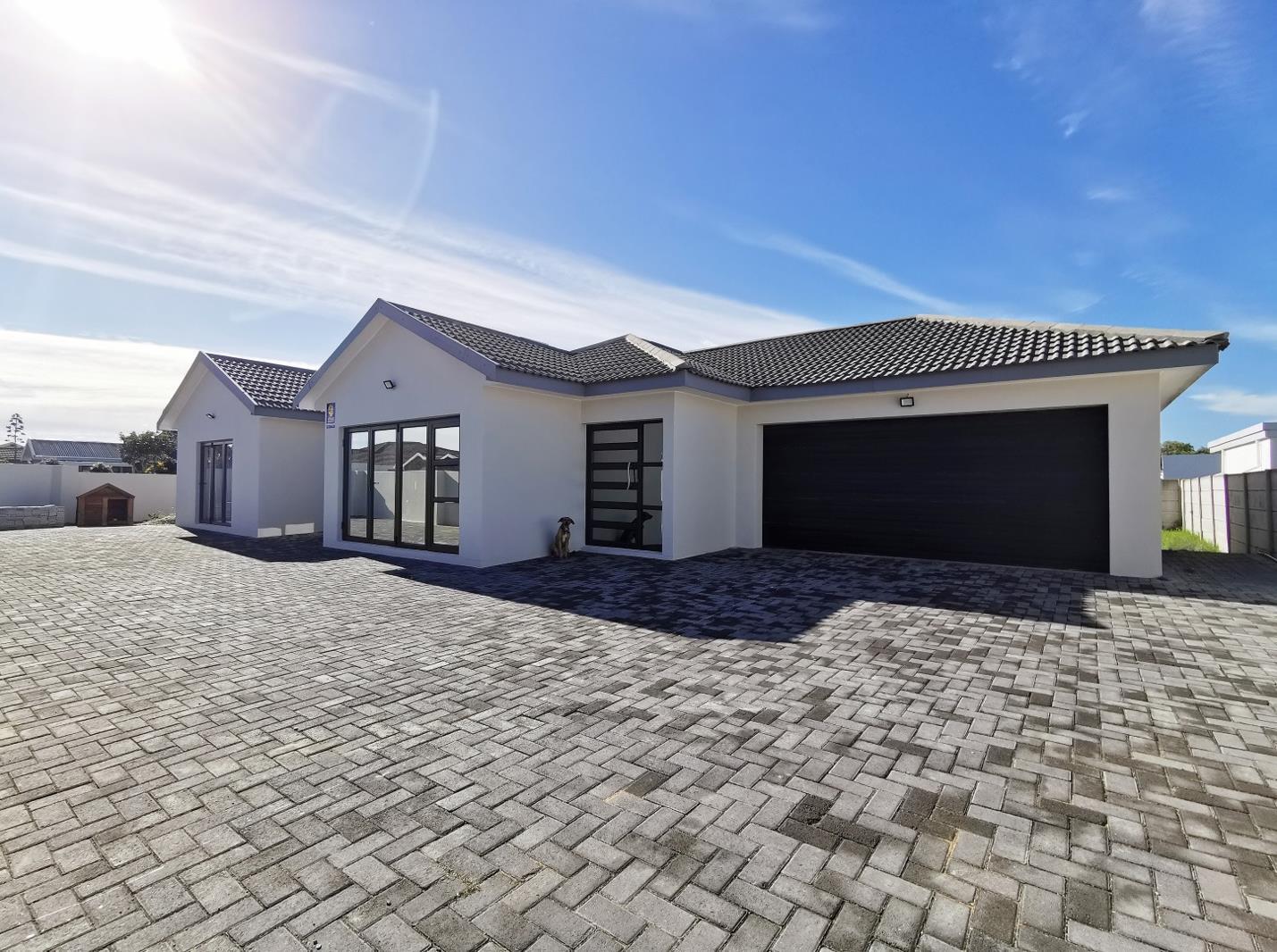 4 Bedroom House in Fairview