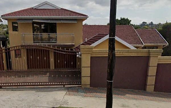 5 Bedroom House in Amalinda