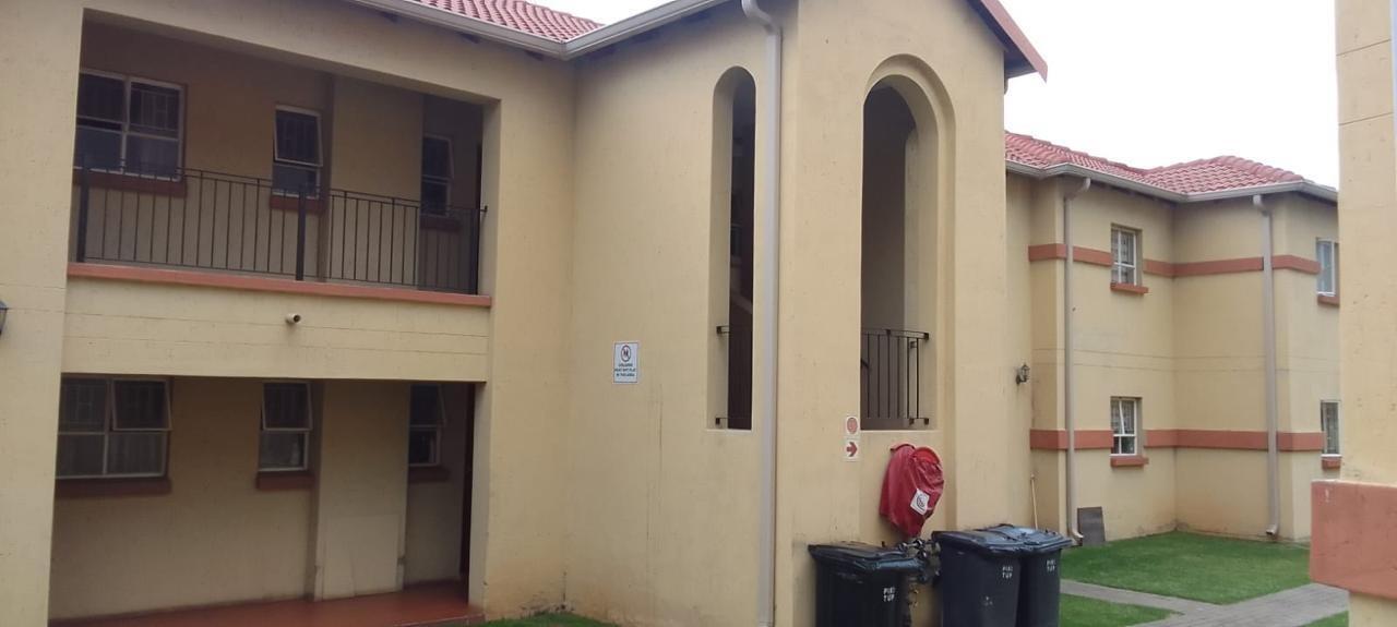 2 Bedroom Apartment in Aeroton