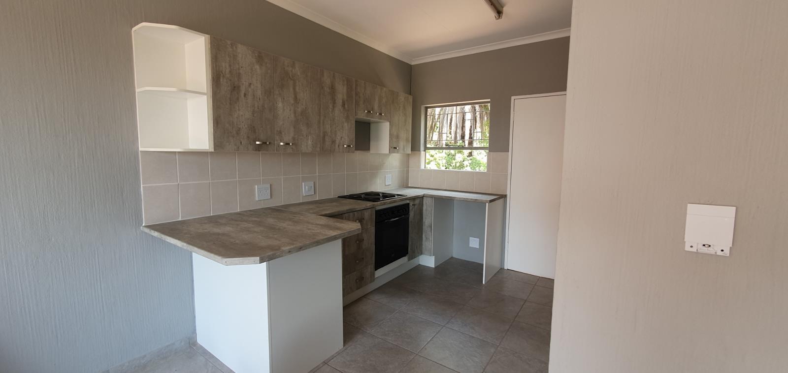 2 Bedroom Townhouse in Paulshof