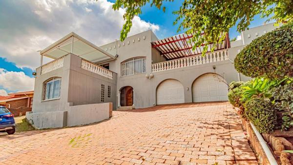 5 Bedroom House in Glenvista