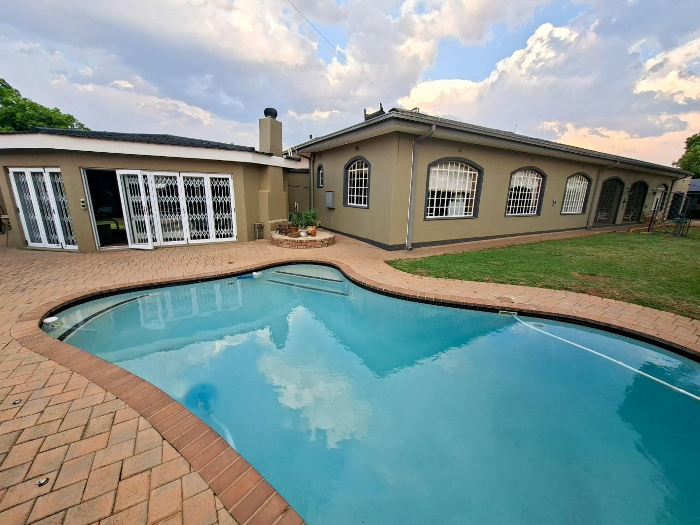 4 Bedroom House in Greenhills