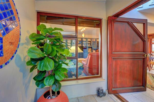5 Bedroom House in Hersham