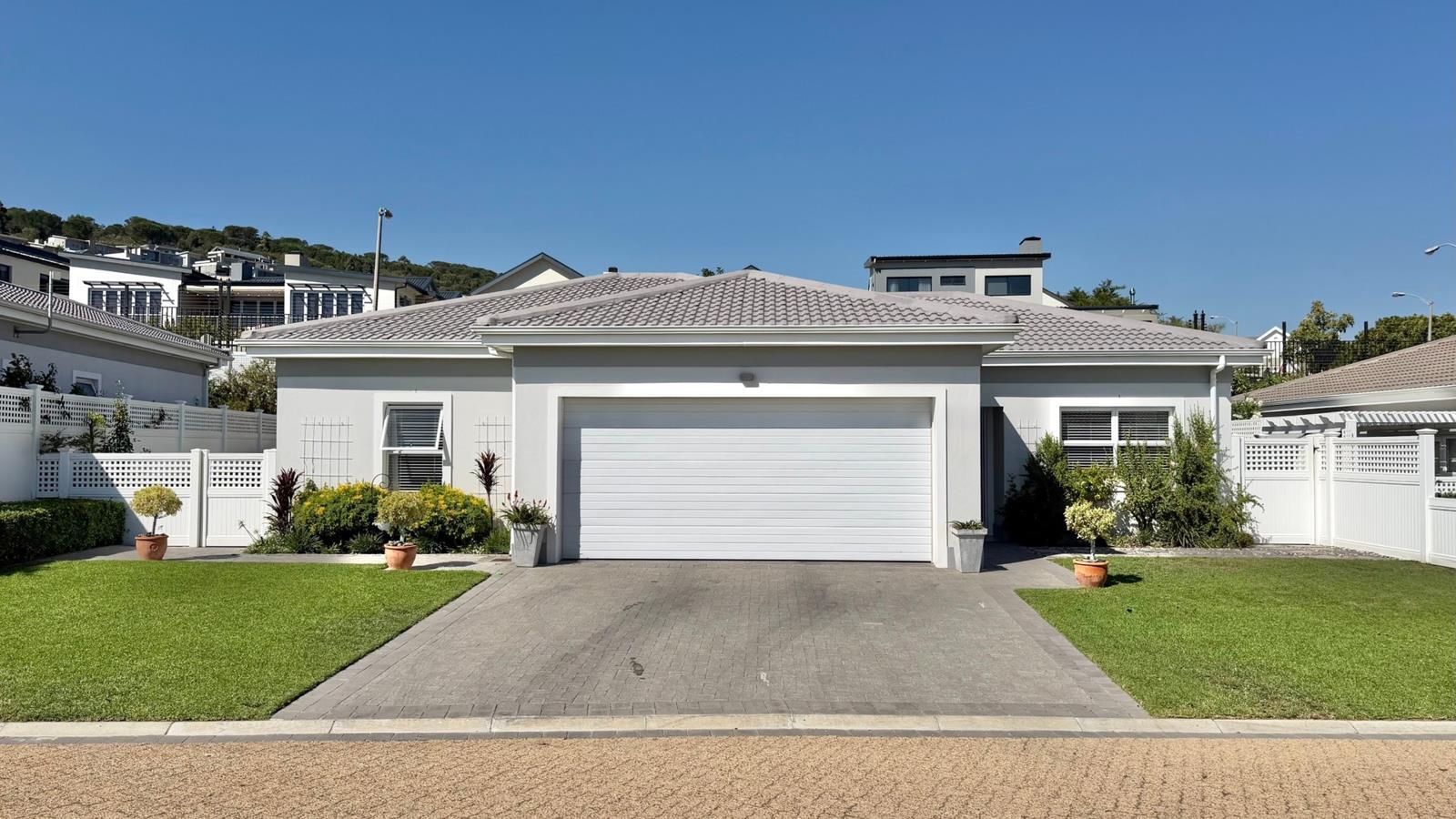 3 Bedroom House in Dennegeur
