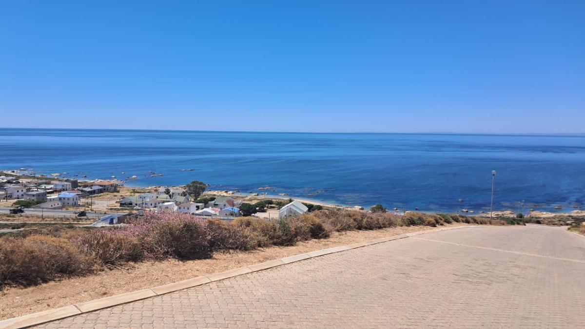 468 m² Land available in St Helena Views