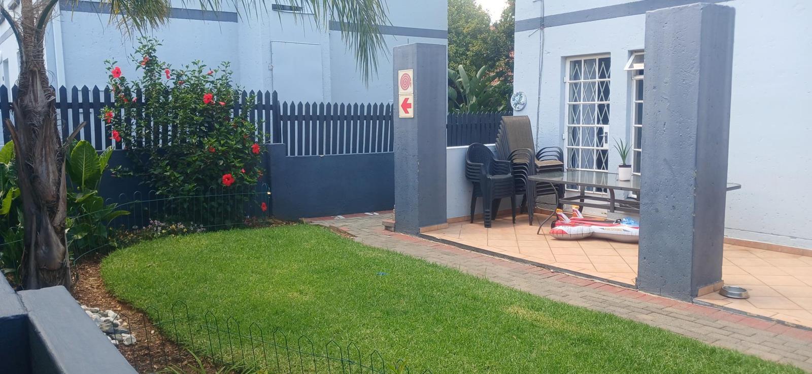 3 Bedroom Townhouse in Edenglen