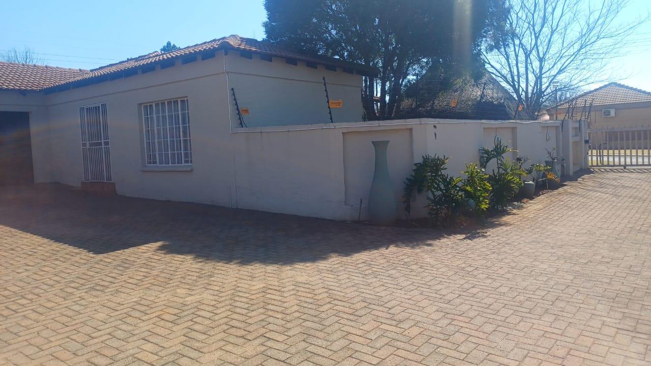3 Bedroom Townhouse in Bergsig