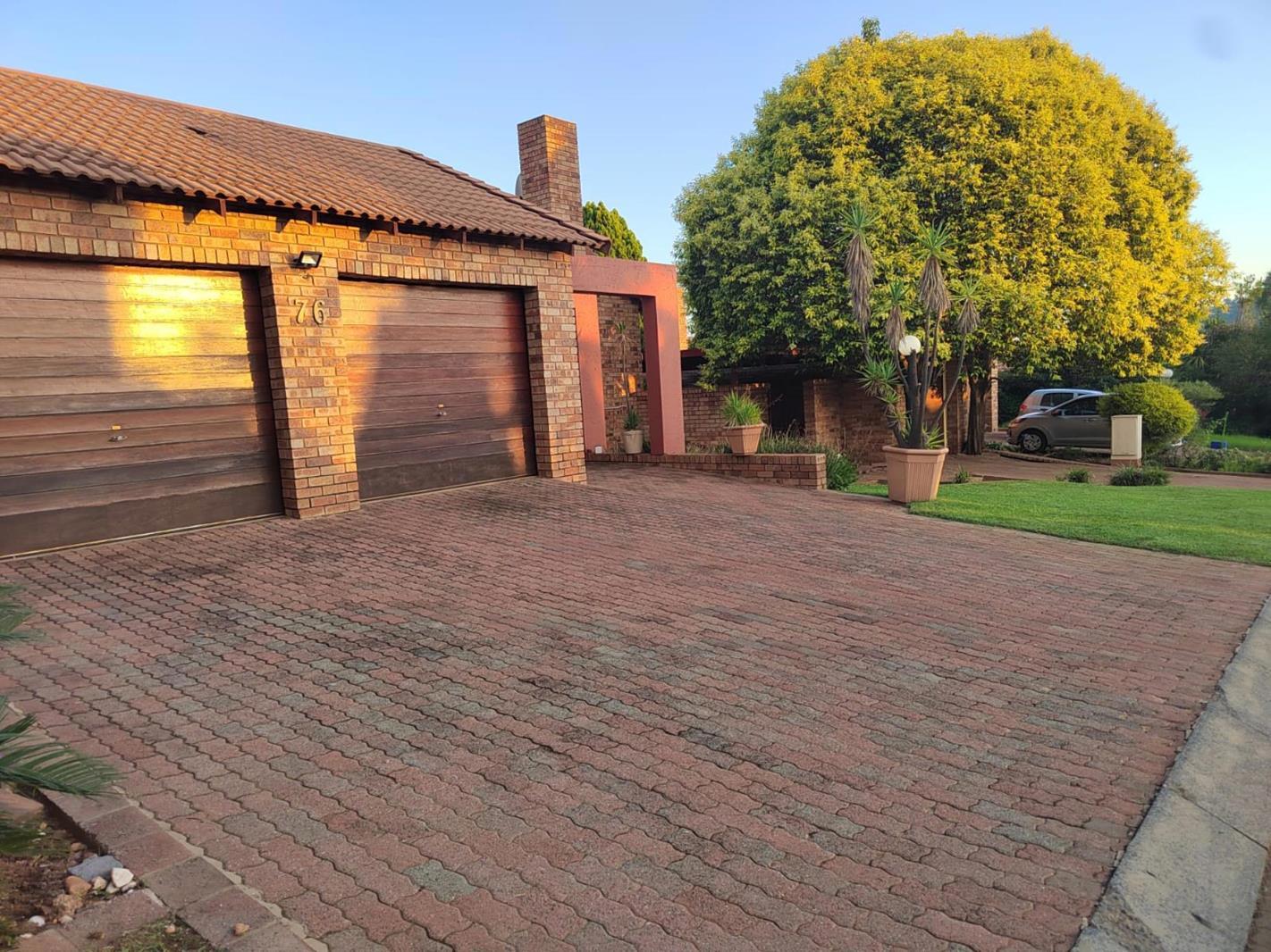 4 Bedroom House in Meredale