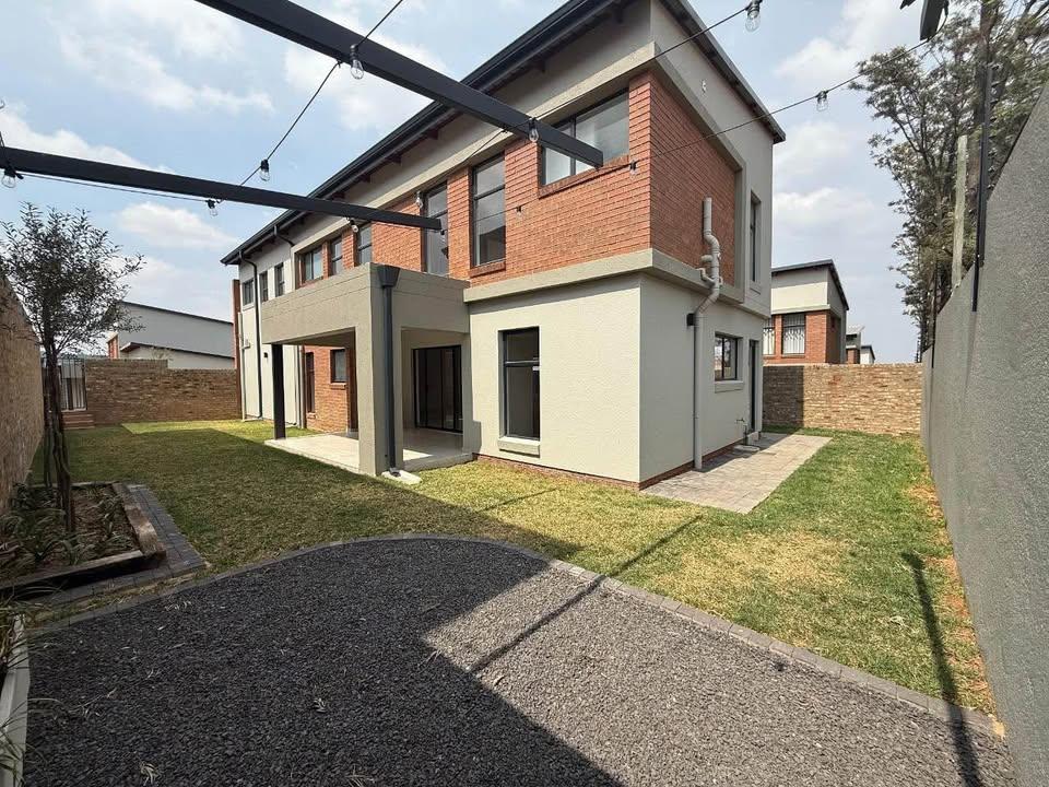 3 Bedroom House in Carlswald