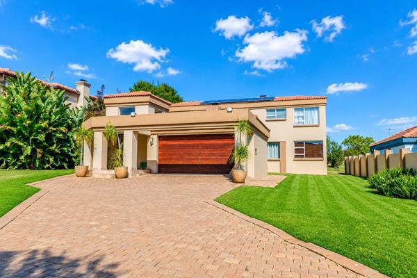 4 Bedroom House in Blue Valley Golf Estate