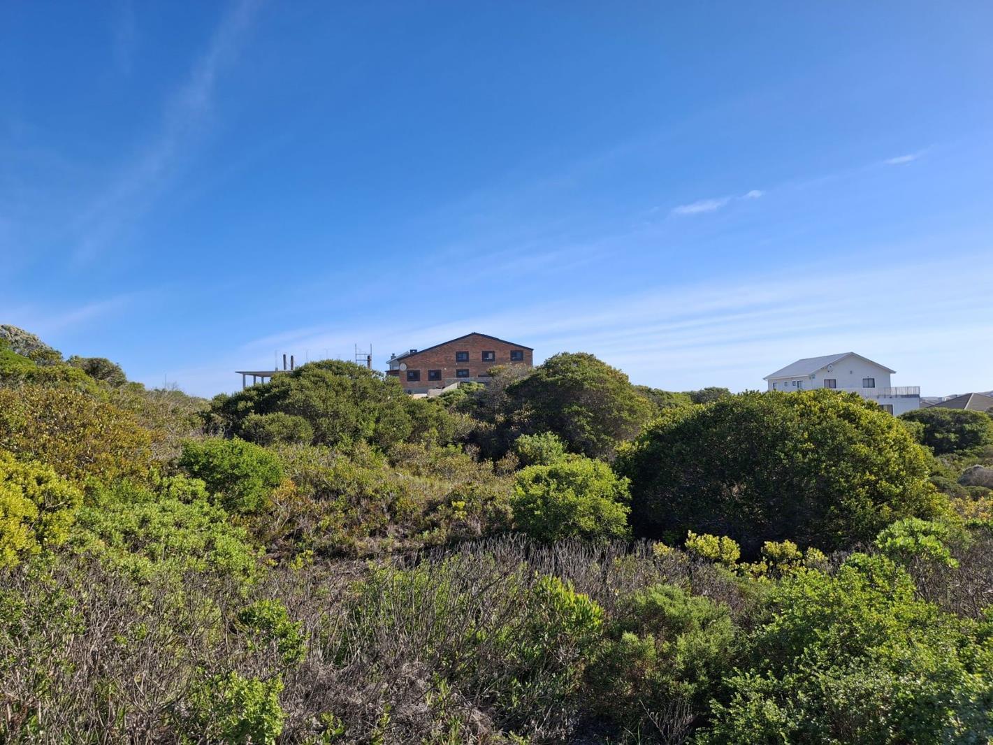 748 m² Land available in Suiderstrand