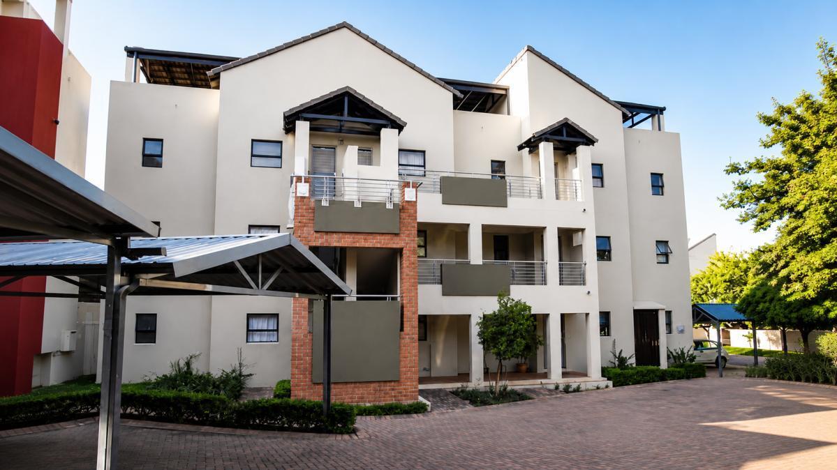 2 Bedroom Apartment in Bryanston
