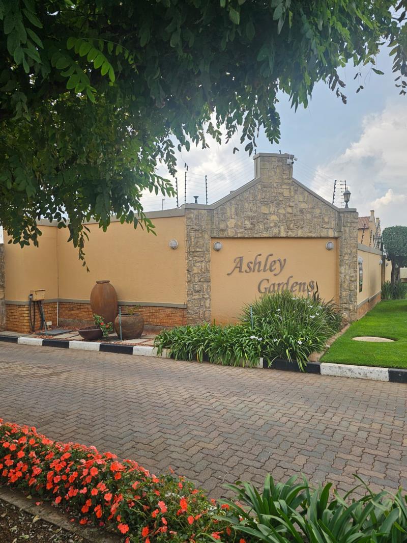 3 Bedroom Cluster in Hughes