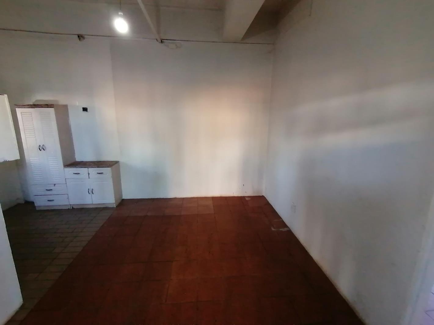 1 Bedroom Apartment in Primrose