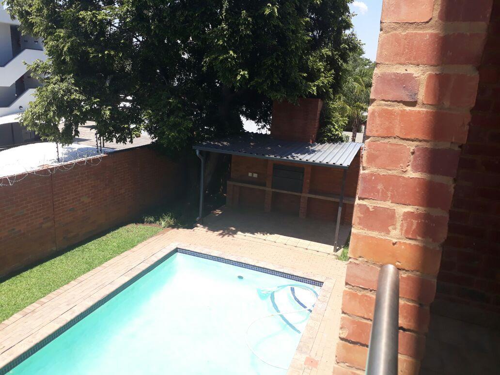 Bachelor apartment in Hatfield