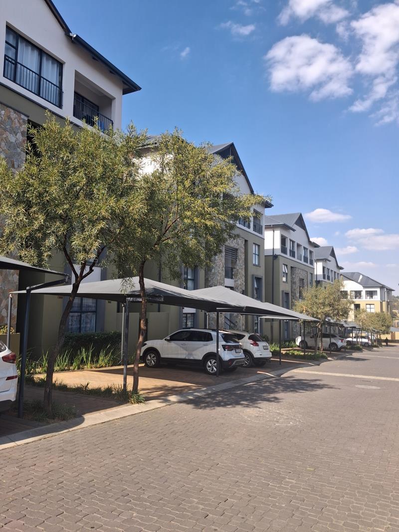 3 Bedroom Apartment in Waterfall