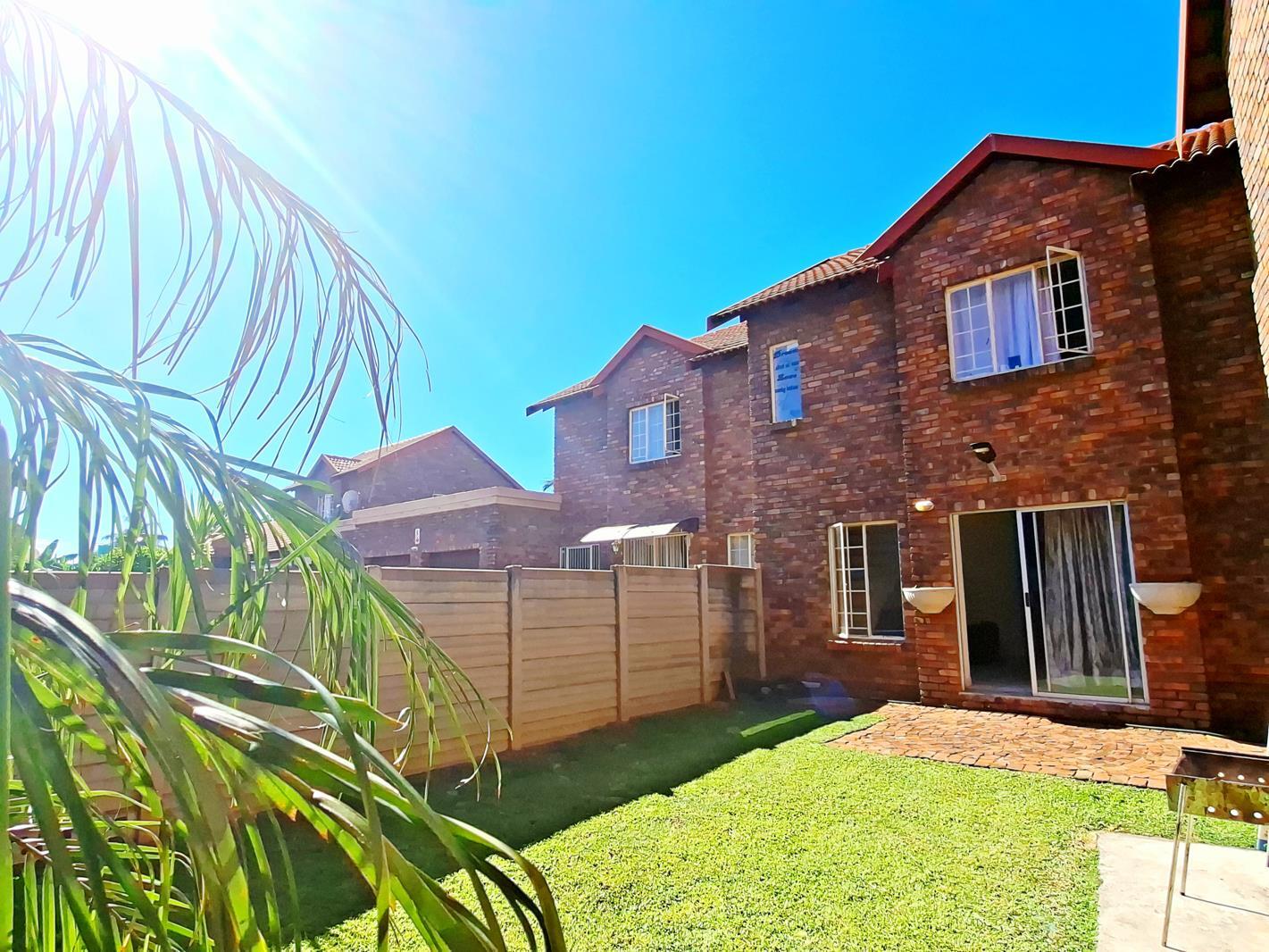 2 Bedroom Duplex in Claremont