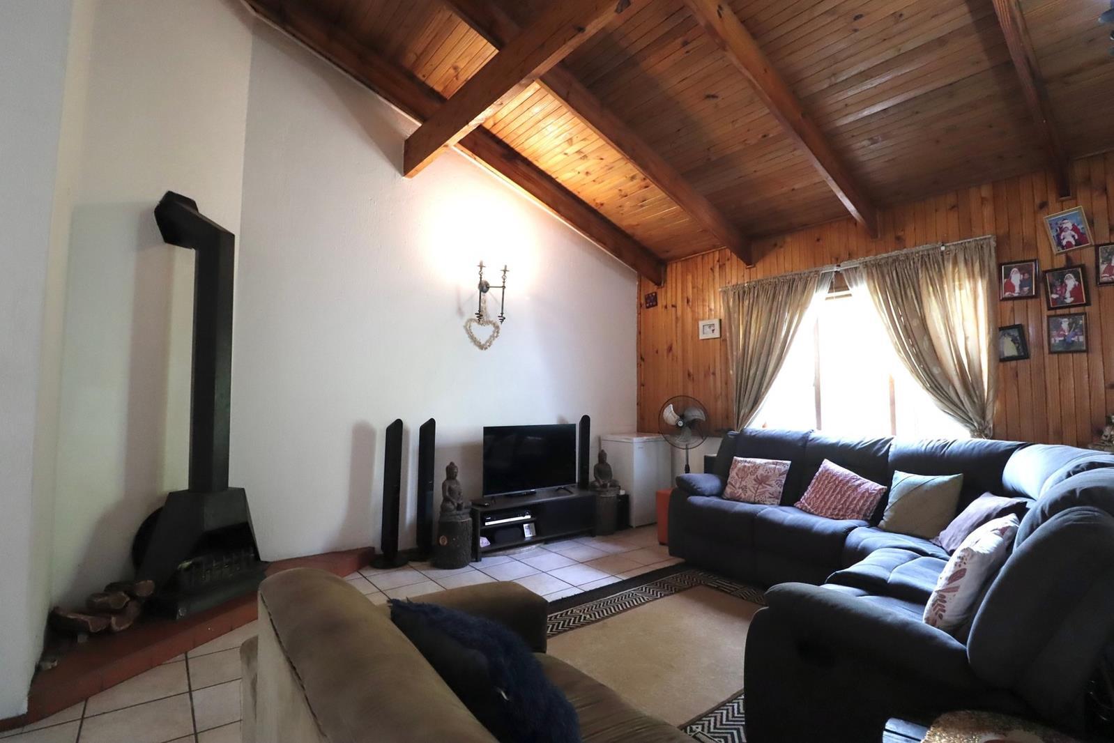 2 Bedroom Apartment in Bryanston