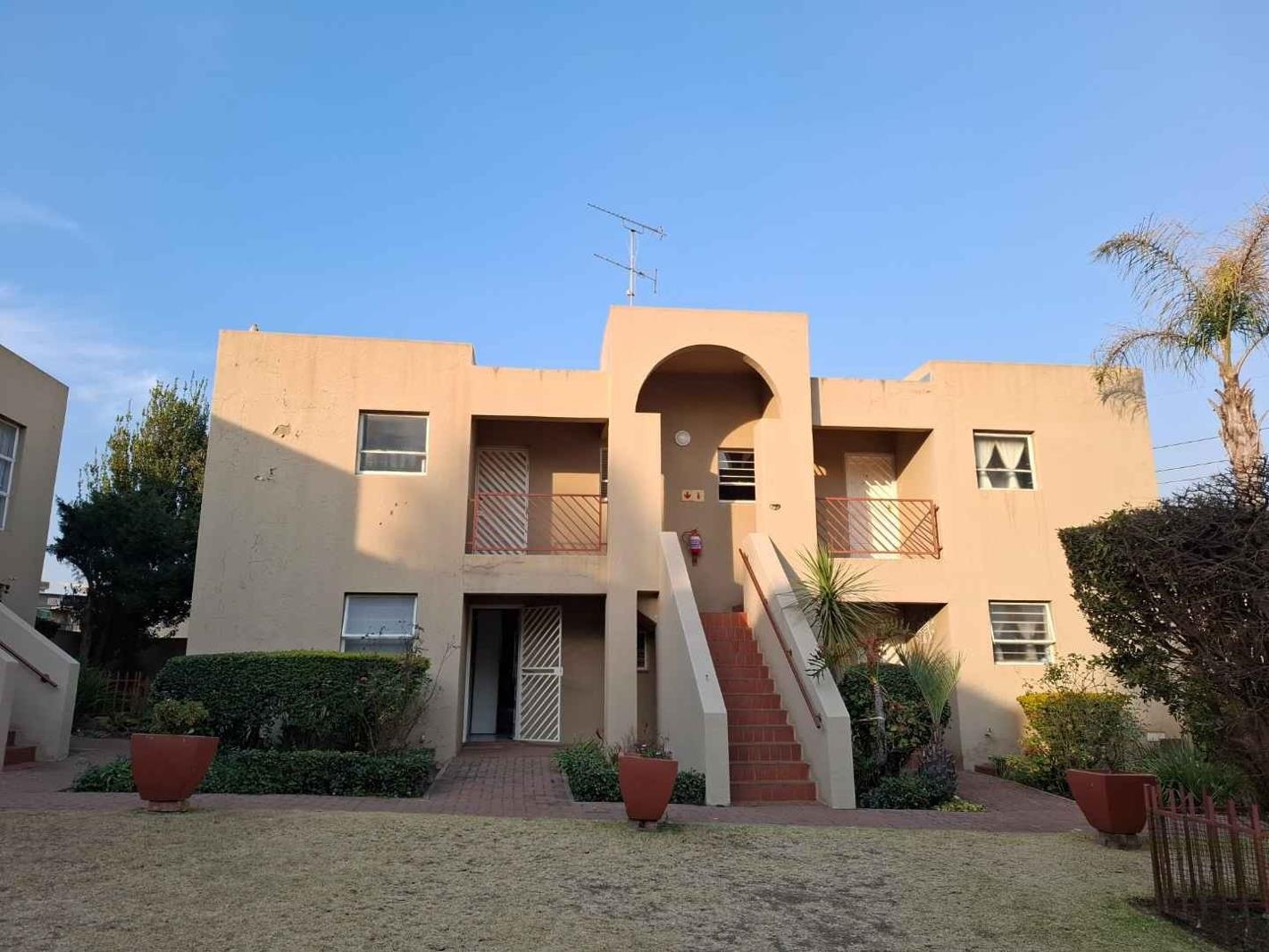 1 Bedroom Townhouse in Brackendowns