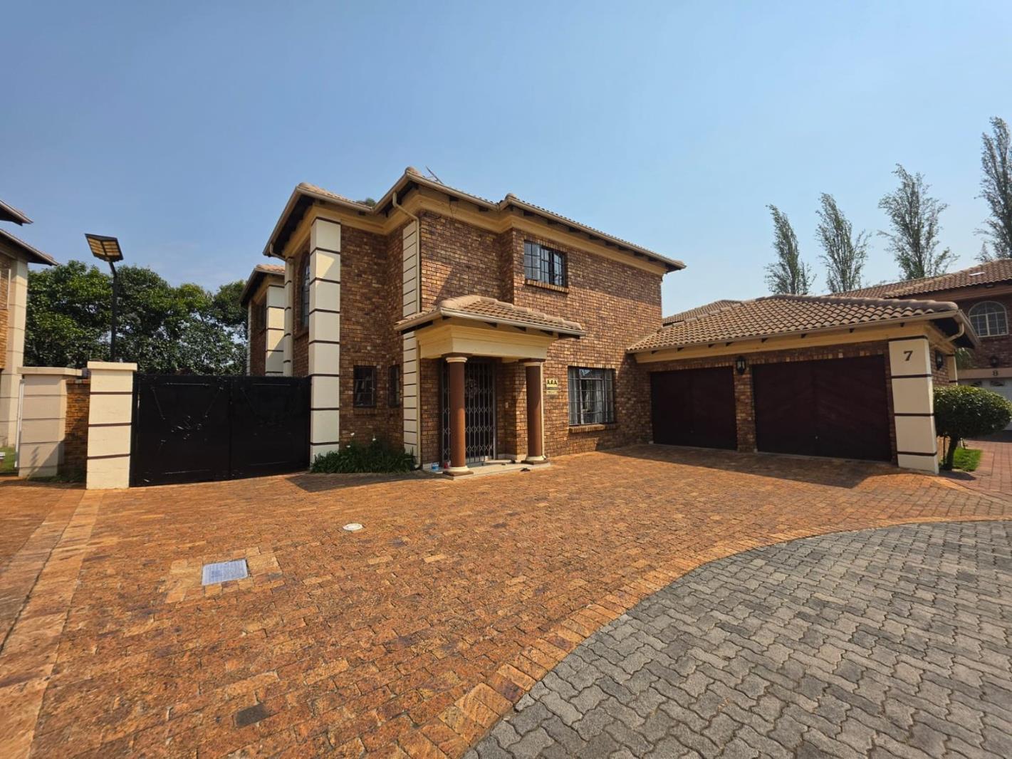 3 Bedroom House in Bartlett