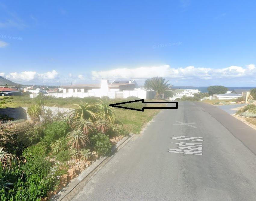 595 m² Land available in De Kelders