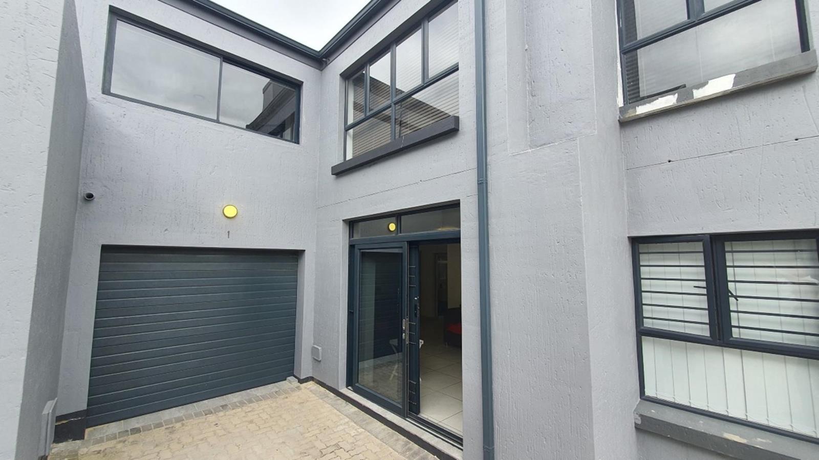 3 Bedroom Apartment in Island View