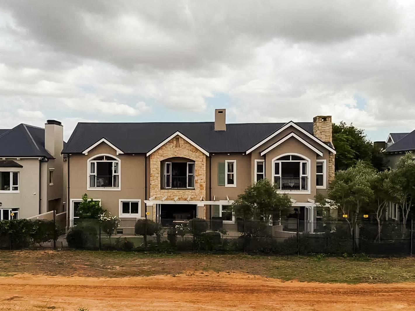 3 Bedroom House in Nooitgedacht Village