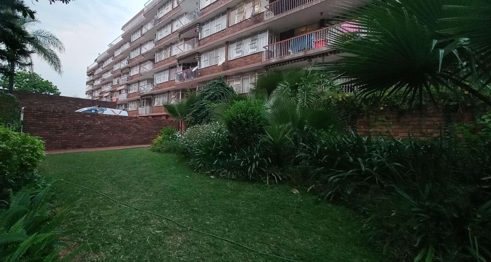 2 Bedroom Apartment in Sunnyside