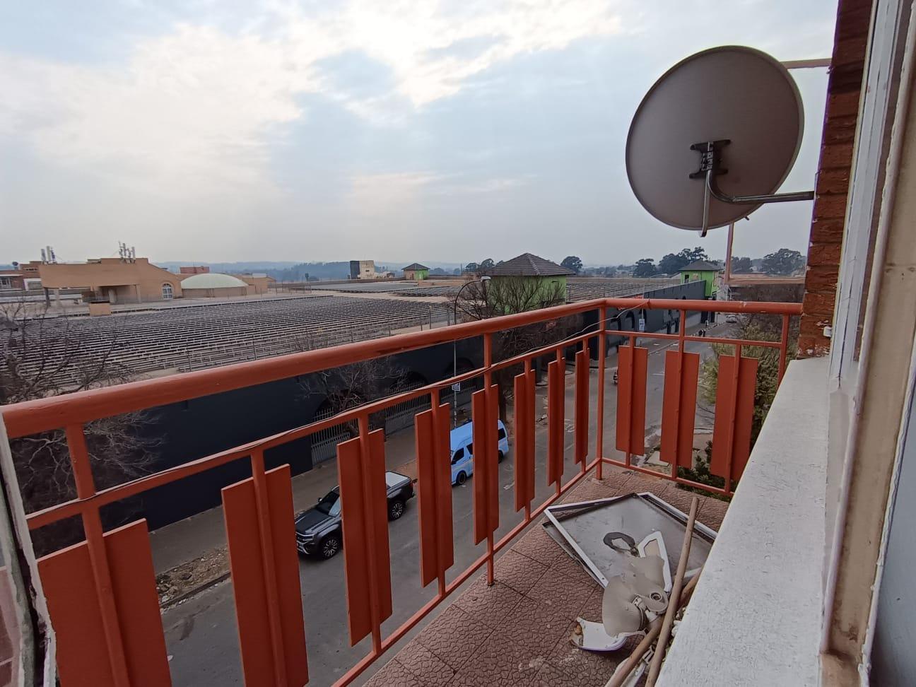 2 Bedroom Apartment in Rosettenville