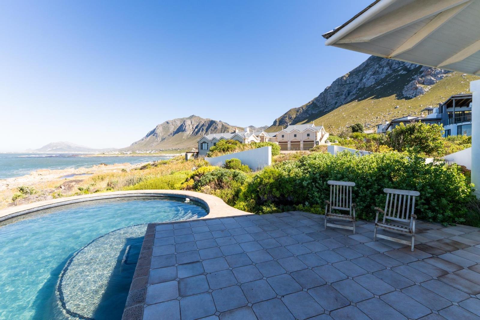 3 Bedroom House in Bettys Bay