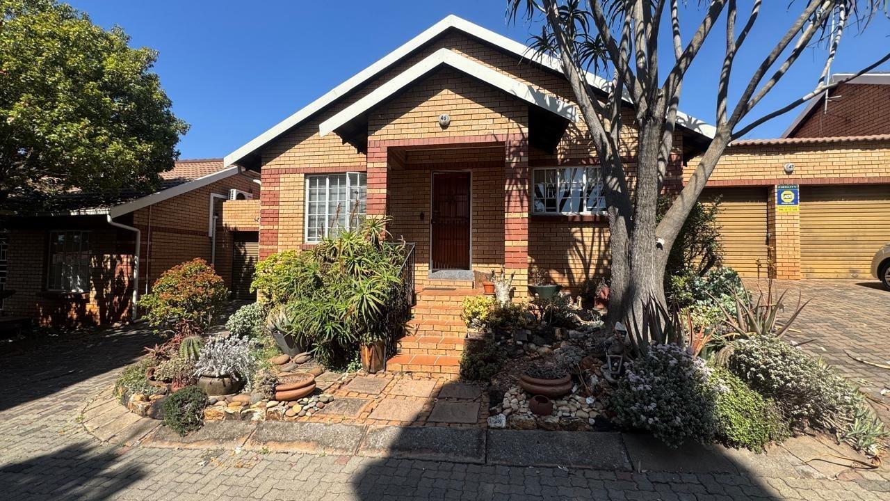2 Bedroom Townhouse in Clubview