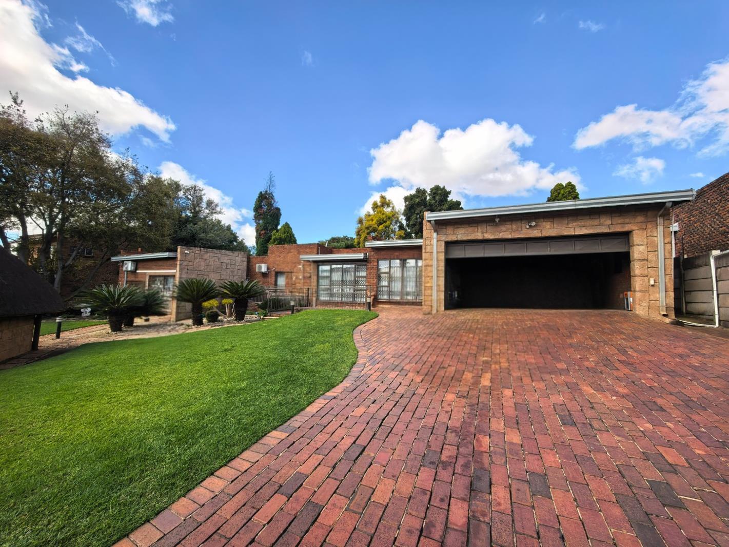 3 Bedroom House in Glenvista