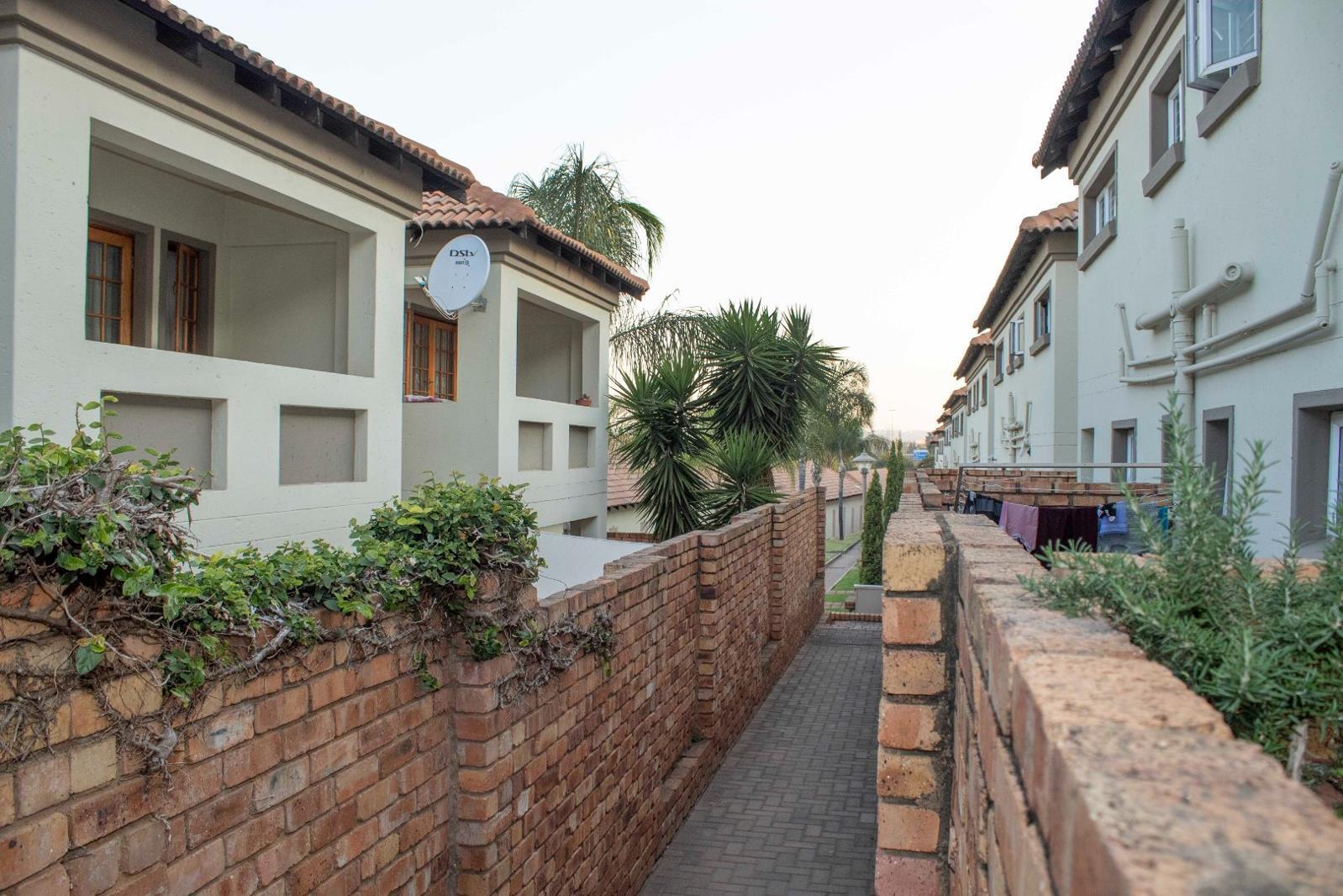 2 Bedroom Townhouse in Bergtuin