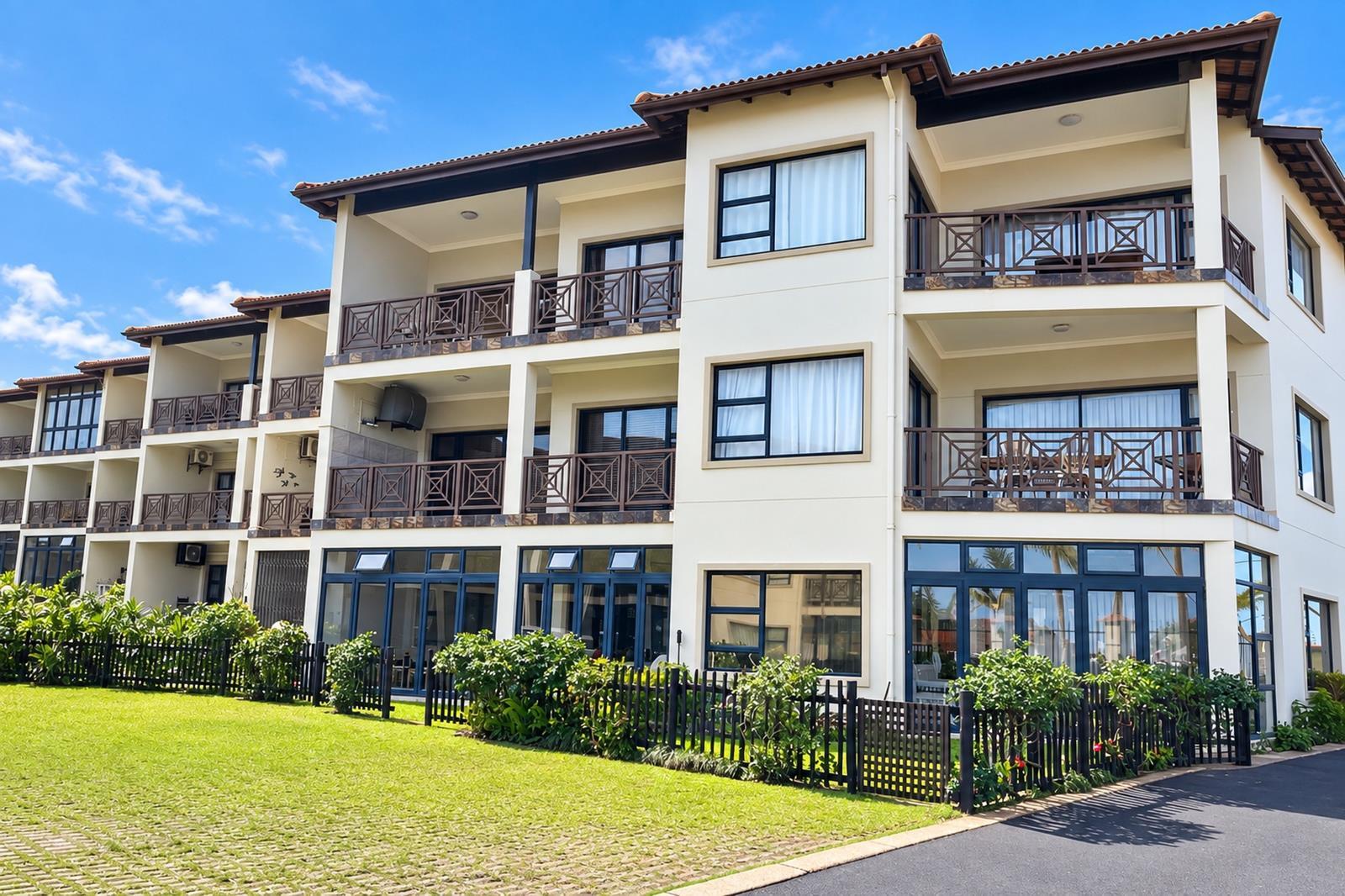 2 Bedroom Apartment in Uvongo Beach