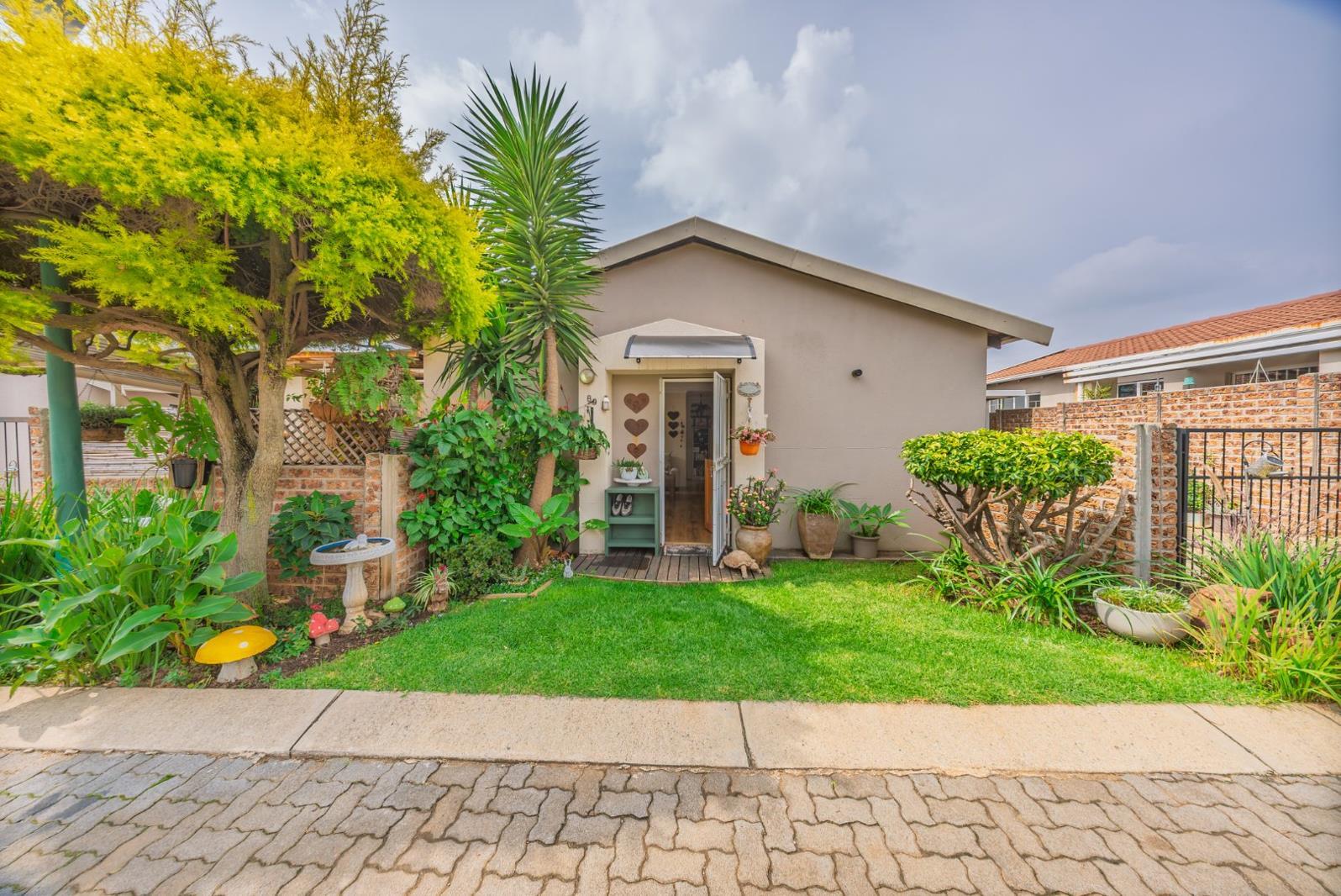 2 Bedroom Townhouse in Eden Glen