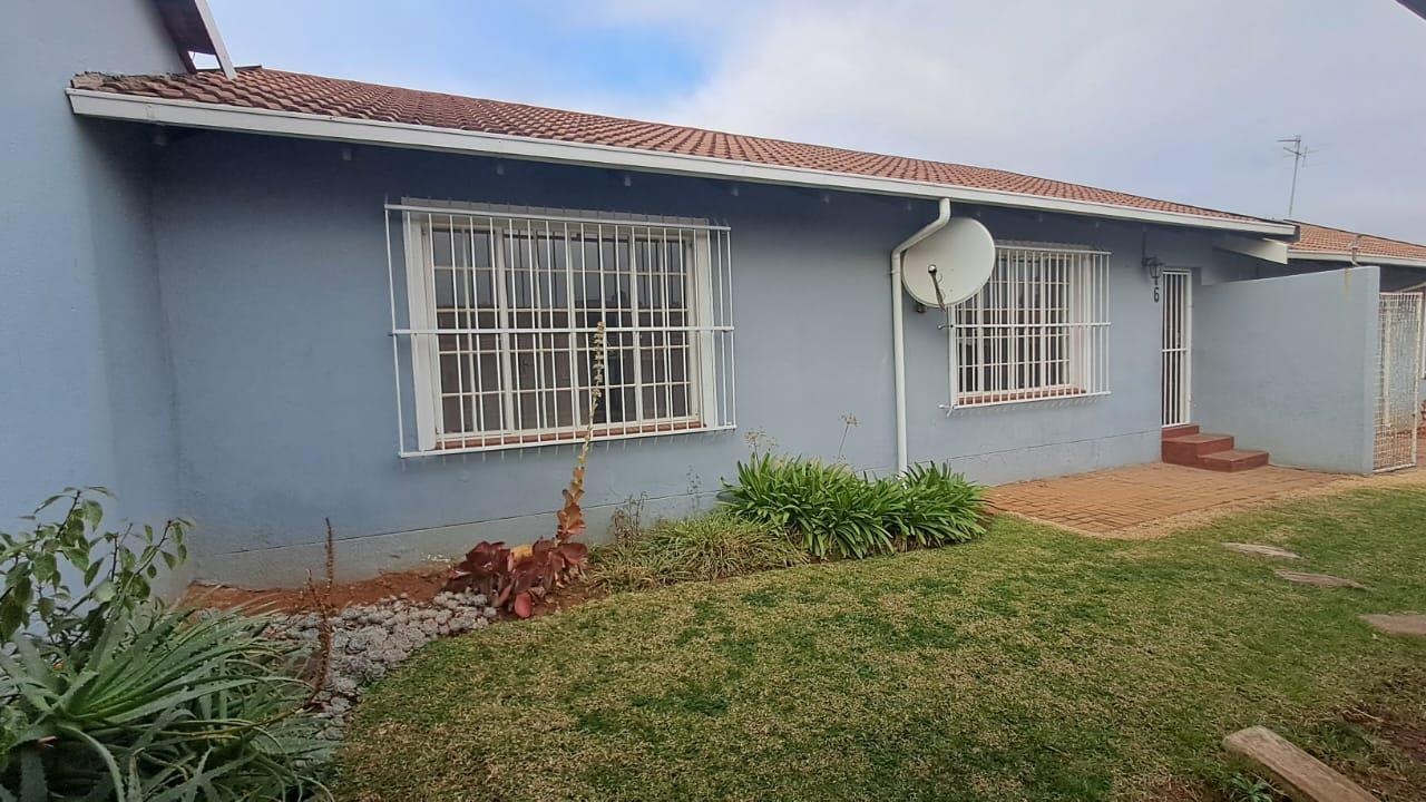 3 Bedroom Apartment in Roodepoort West