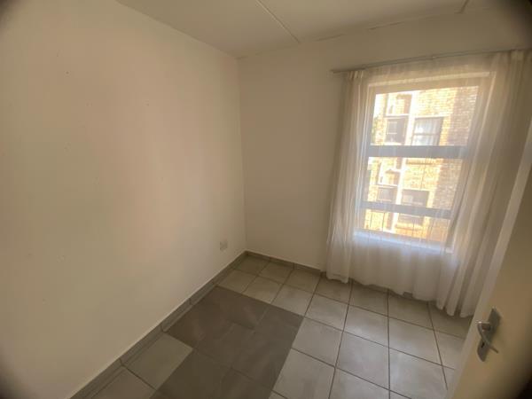 3 Bedroom Apartment in Grobler Park