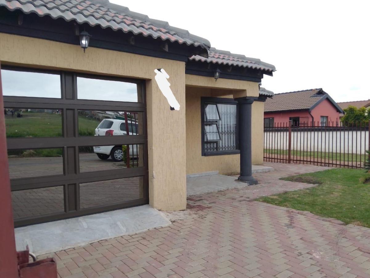 4 Bedroom House in Soshanguve