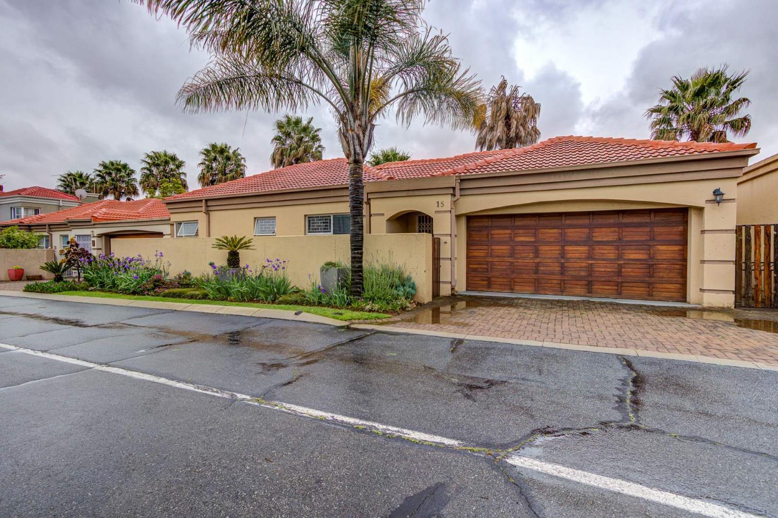 3 Bedroom House in Glen Marais