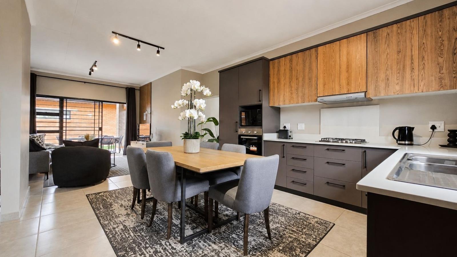 3 Bedroom Townhouse in Rietvalleirand