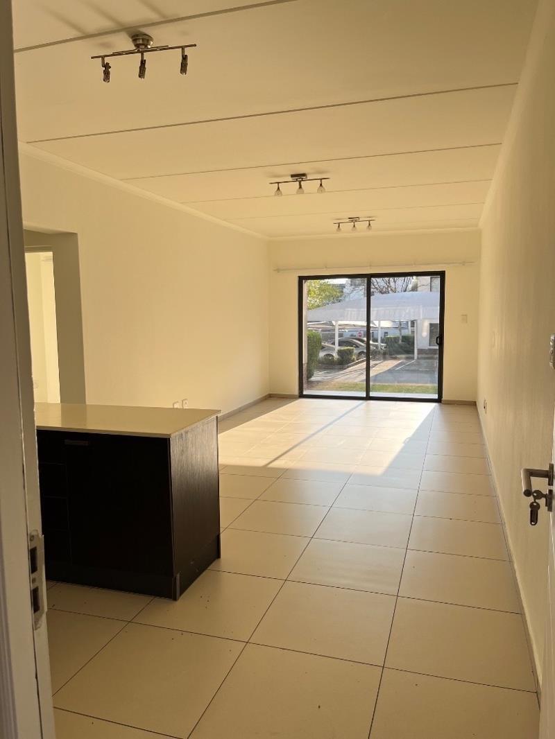 1 Bedroom Apartment in Broadacres
