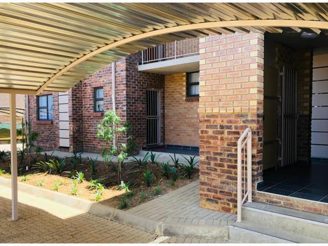 2 Bedroom Apartment in Moreleta Park