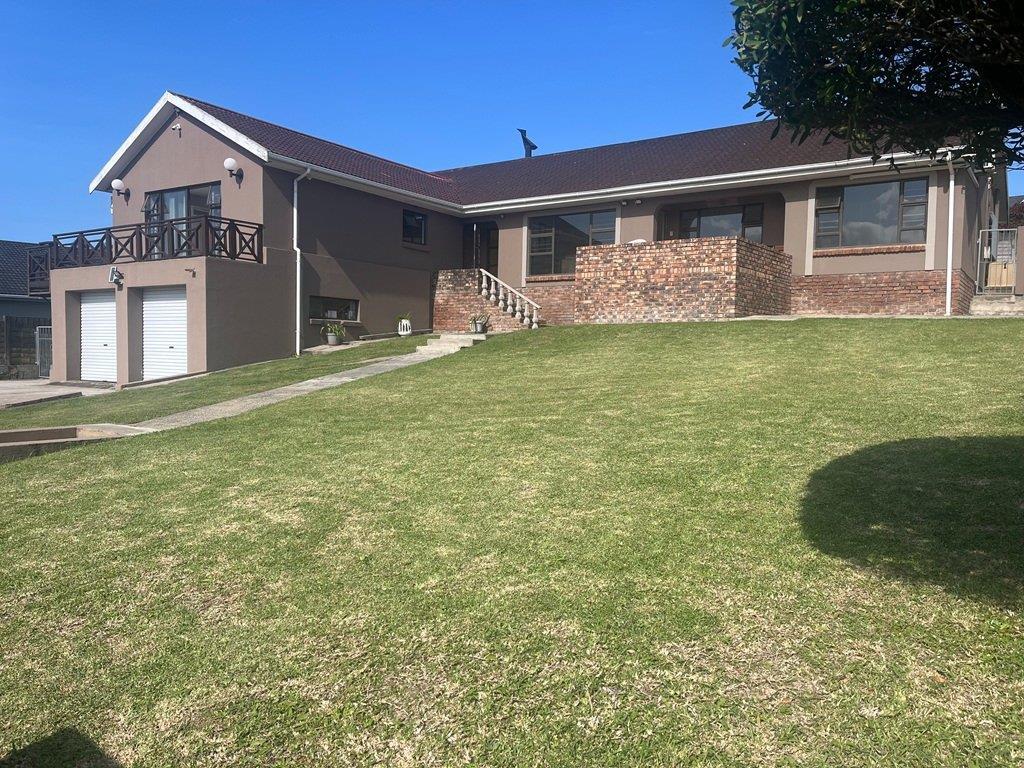 4 Bedroom House in Beacon Bay
