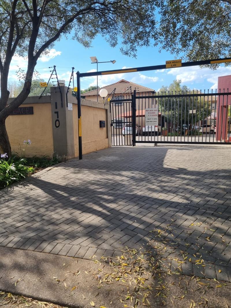 2 Bedroom Apartment in Sinoville